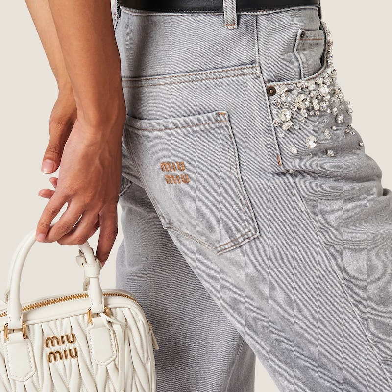 กางเกงขายาวเดนิม