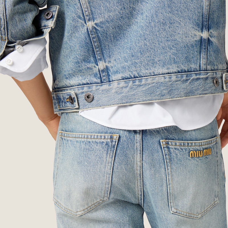 Five-pocket washed denim jeans