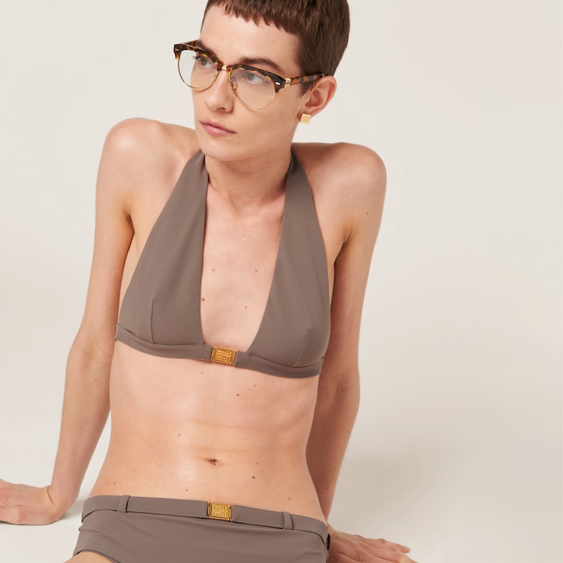 قطعة بيكيني سليب