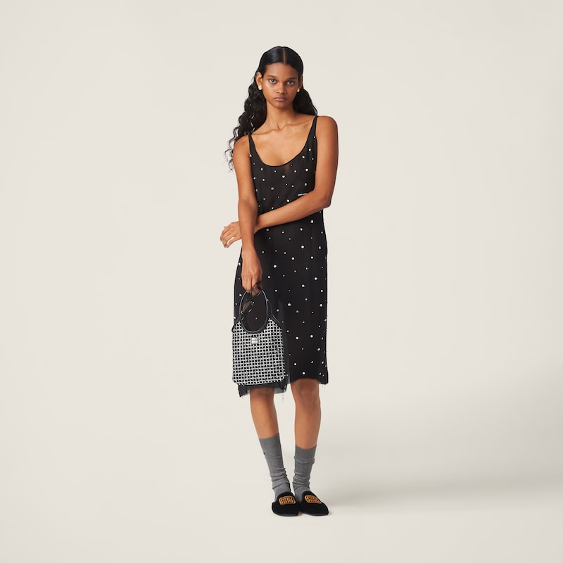 Besticktes Kleid aus Chiffon