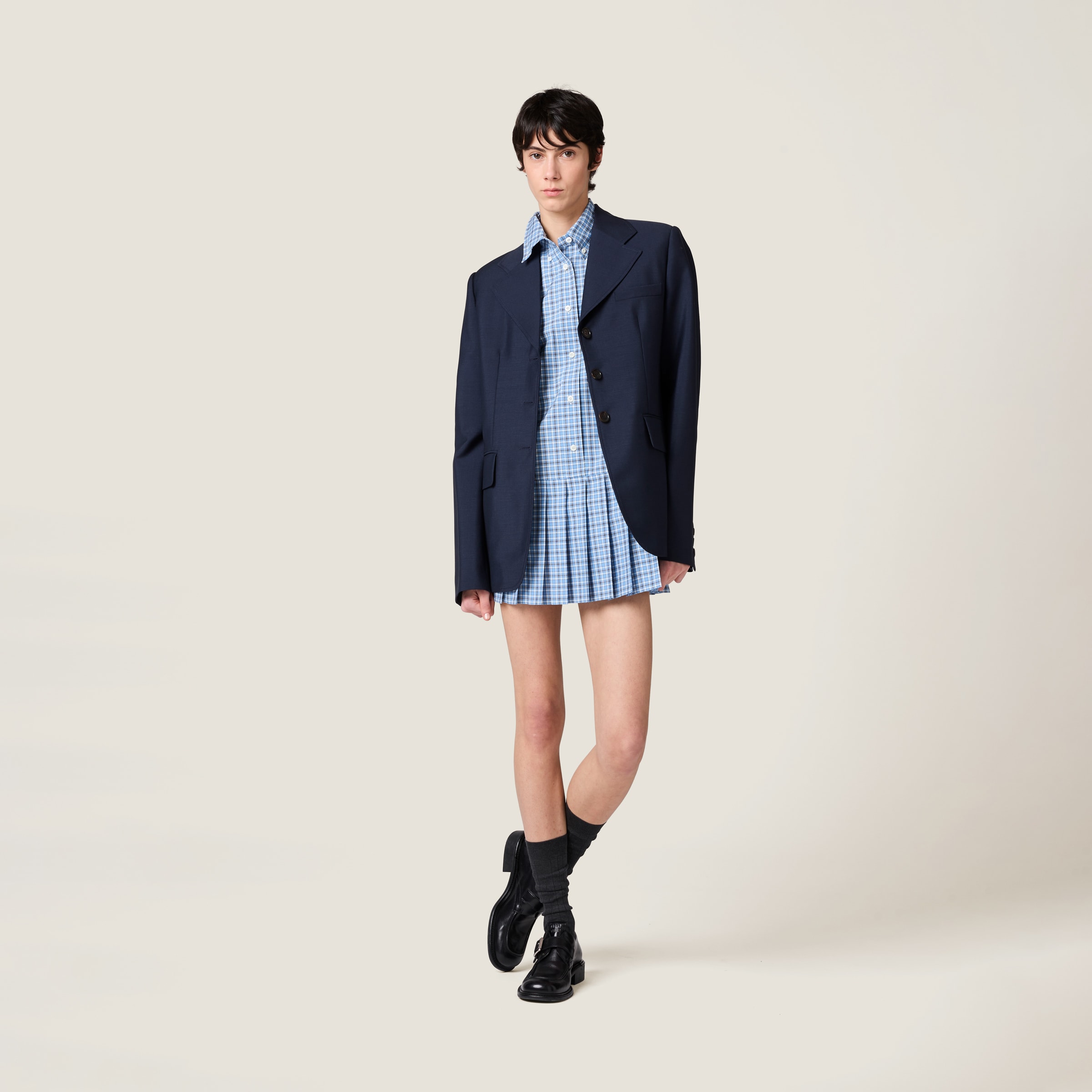 商品画像：Powder Blue Wander Matelassé Nappa Leather Hobo Bag | Miu Miu 3