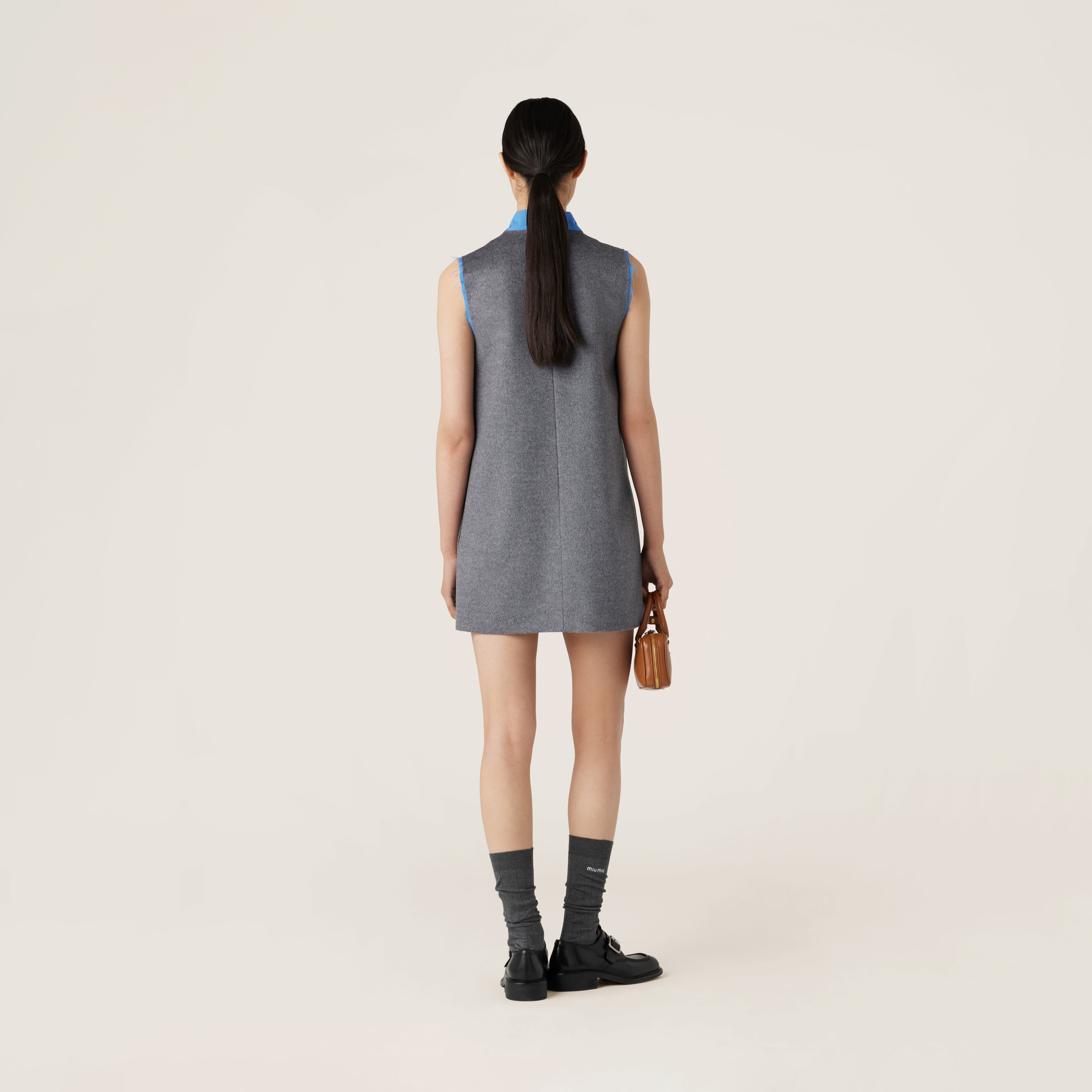 ワンピース MiuMiu DRESS (MF5637SOOO125Q F0031) Grey Velour Mini-dress | Miu Miu