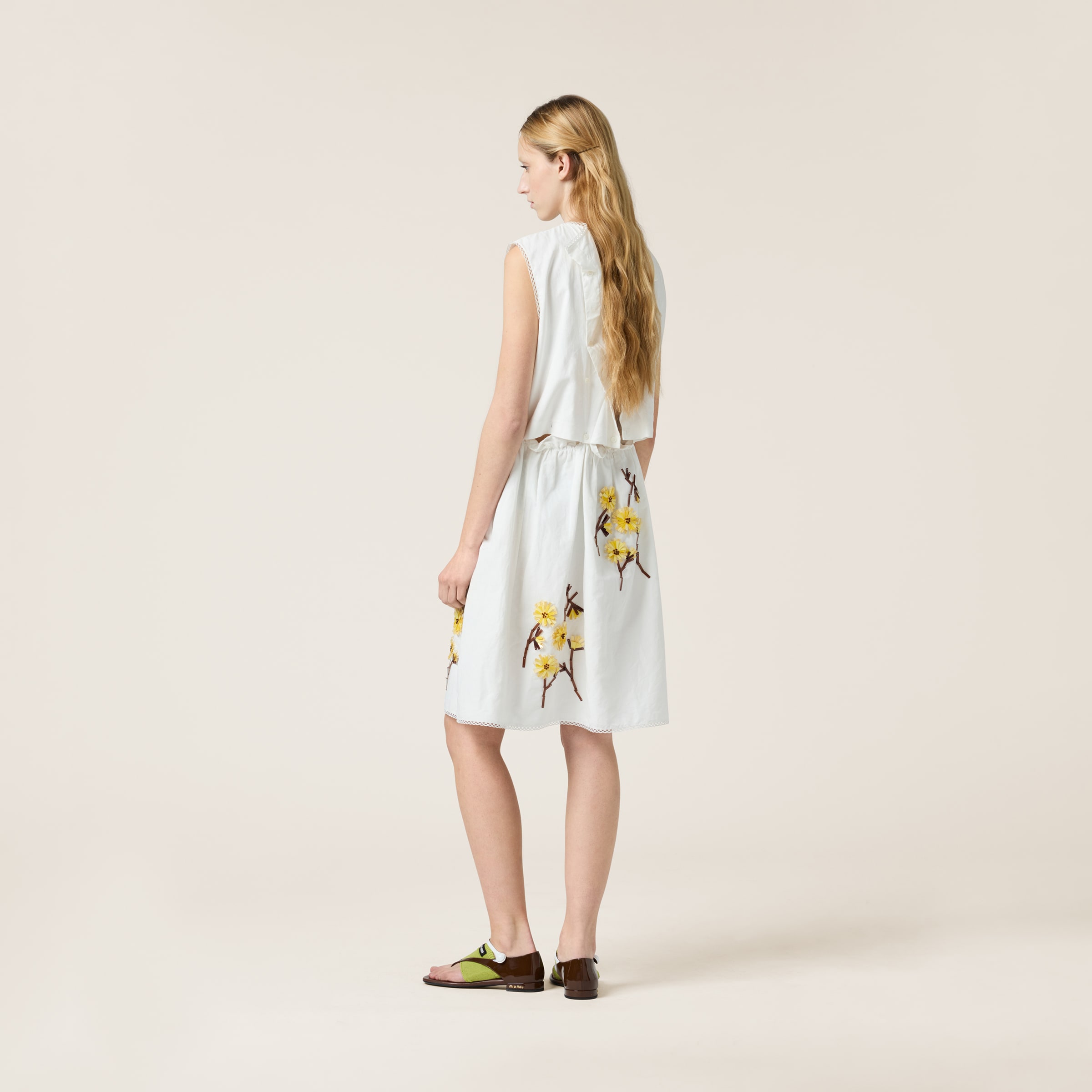 【MiuMiu】刺繍入りバティスドレス White/yellow Embroidered Poplin Dress | Miu Miu