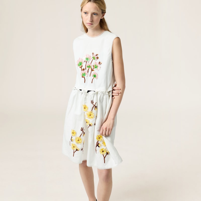 Abito ricamato in popeline