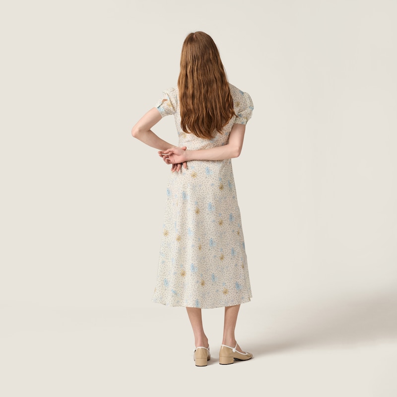 Robe longue en crêpe de Chine