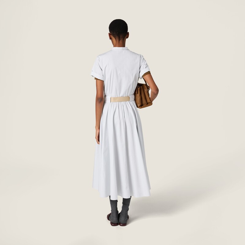 فستان ميدي بوبلين بزخرفة خطوط دقيقة