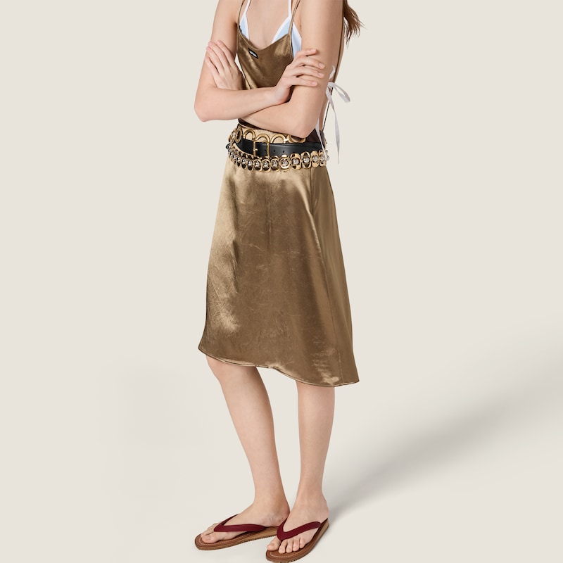 Kleid aus Satin