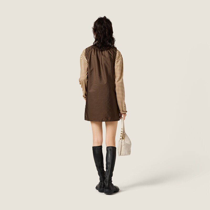 Minikleid aus Funktionsgewebe
