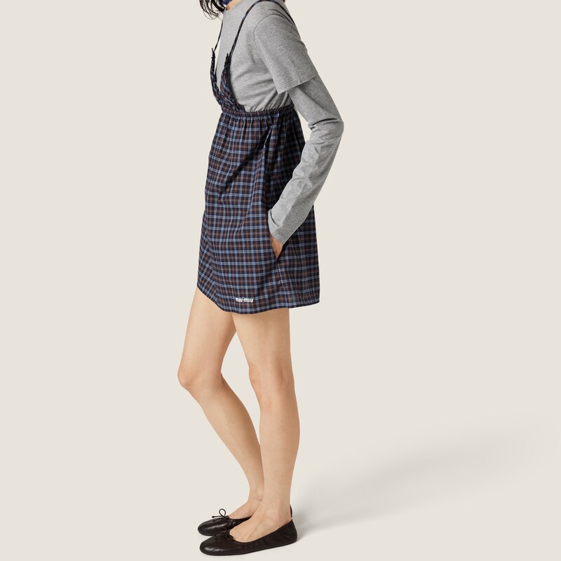 Minikleid aus Karostoff und Jersey