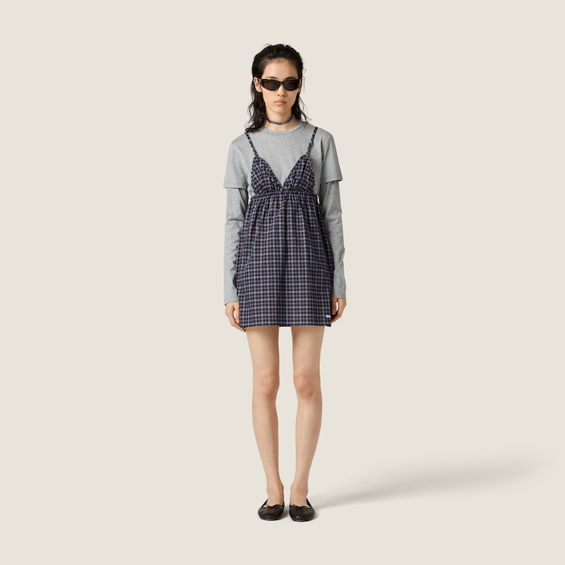 Minikleid aus Karostoff und Jersey