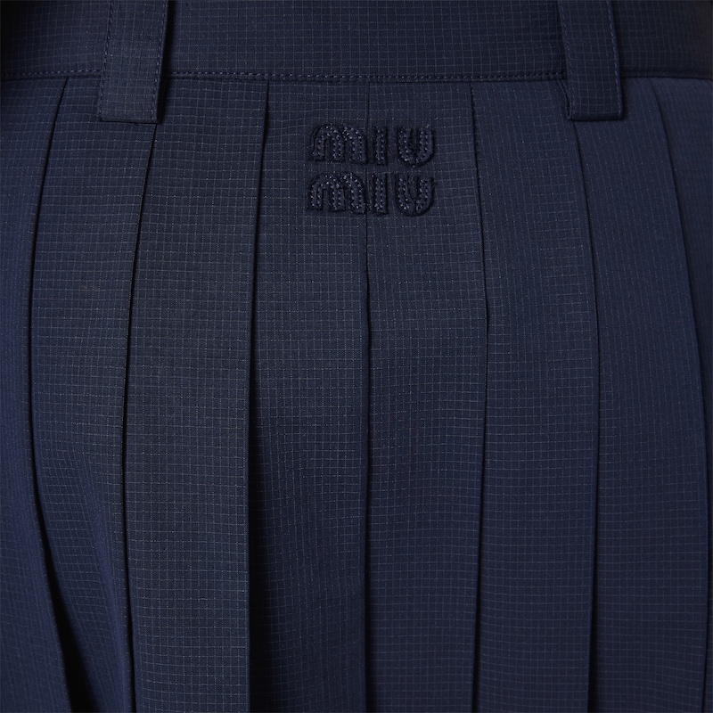 Pleated ripstop fabric skirt