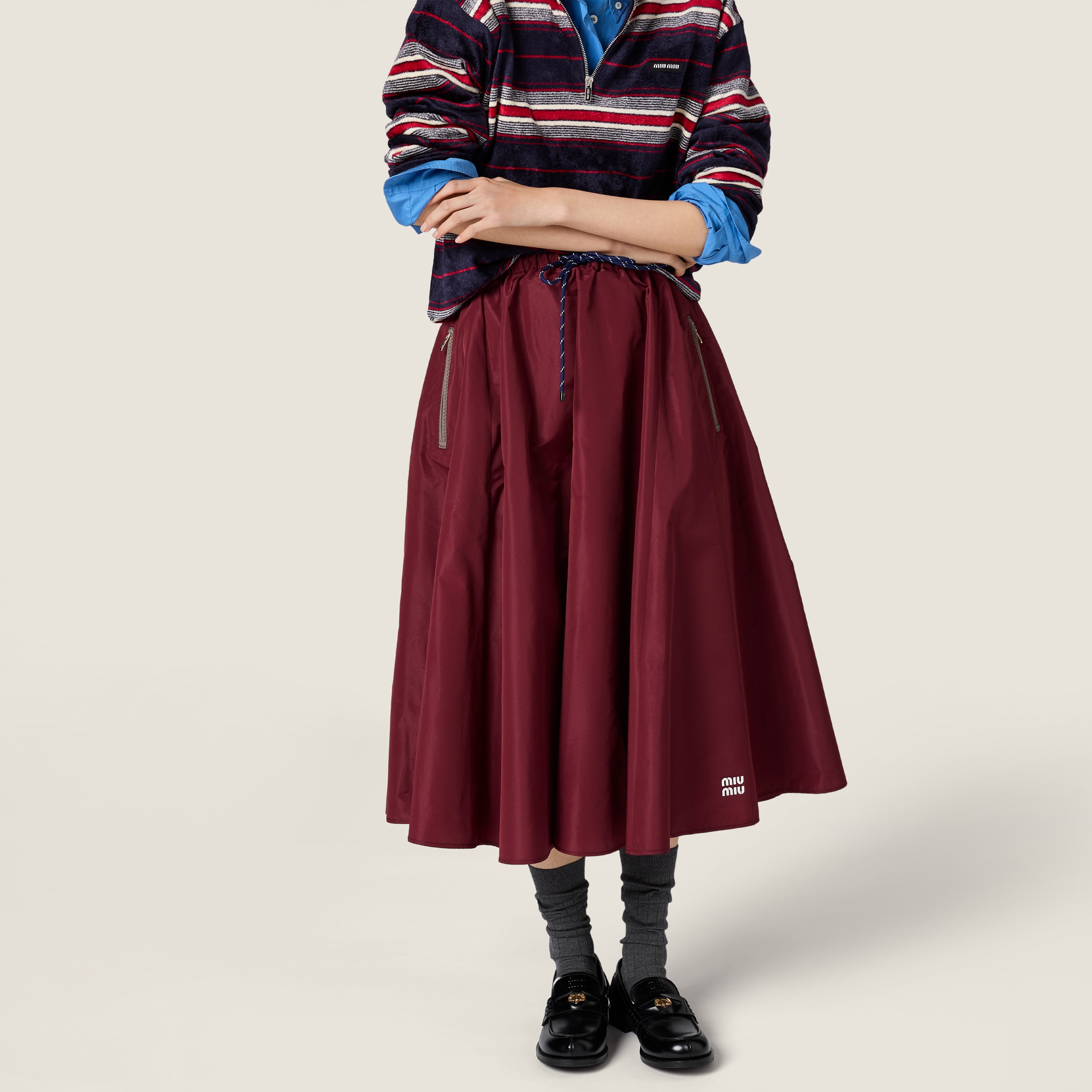 ワインレッド テクニカルファブリック スカート | Miu Miu