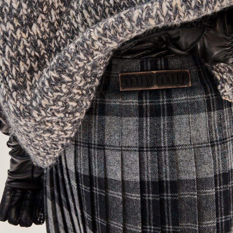 Embroidered plaid skirt