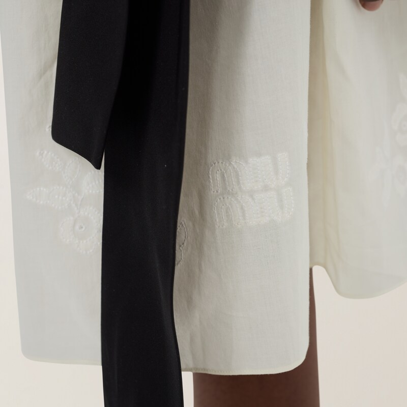 Embroidered batiste skirt