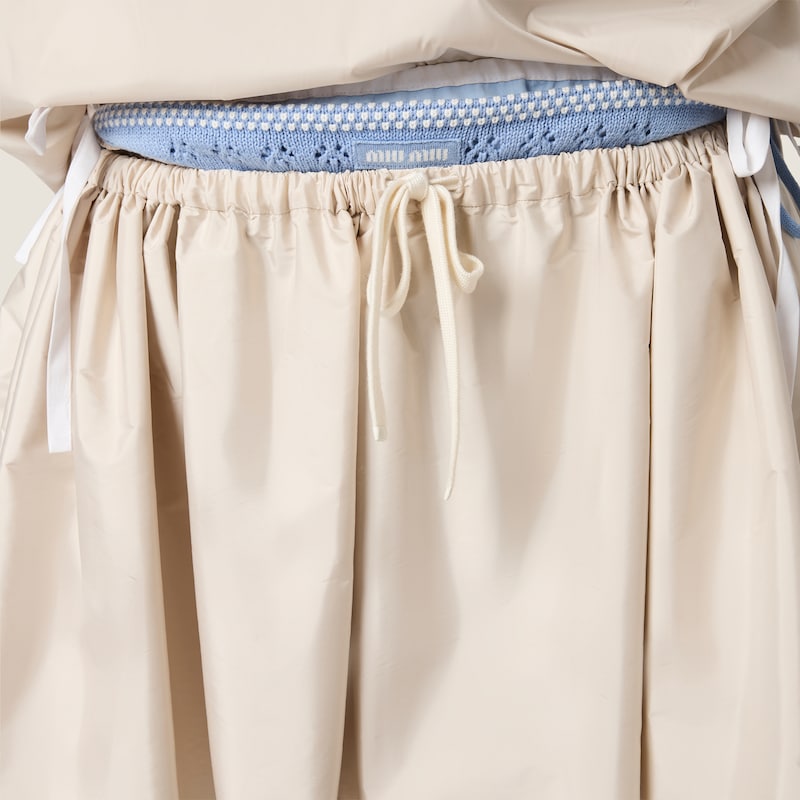 Technical pongé miniskirt