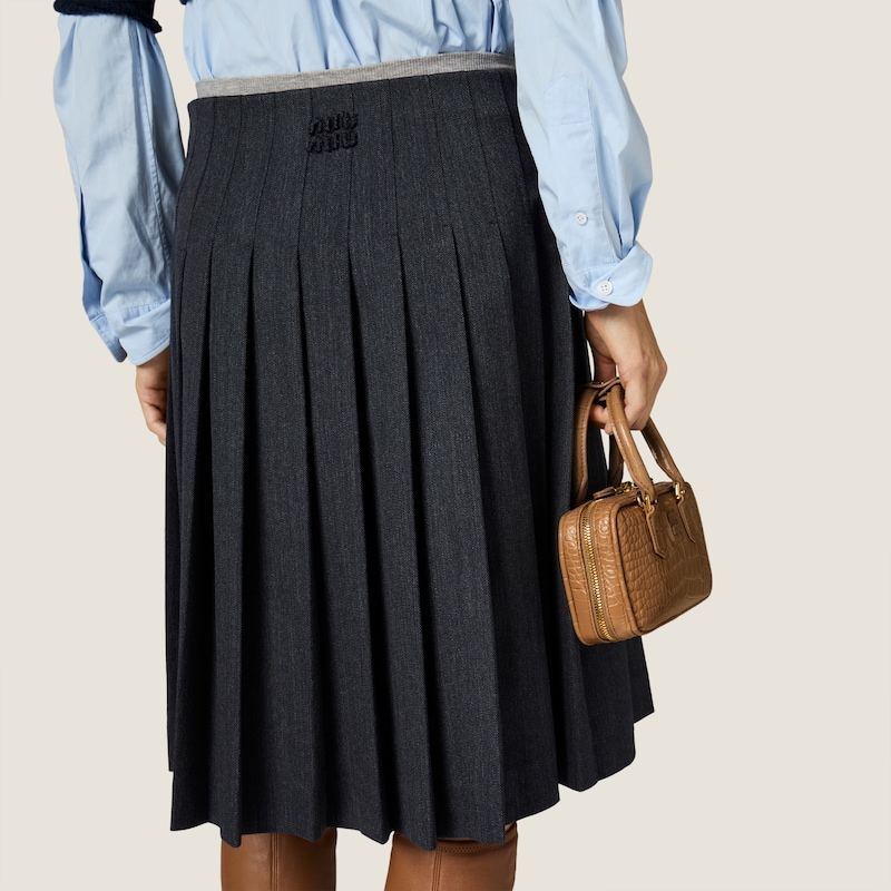 Pleated twill skirt