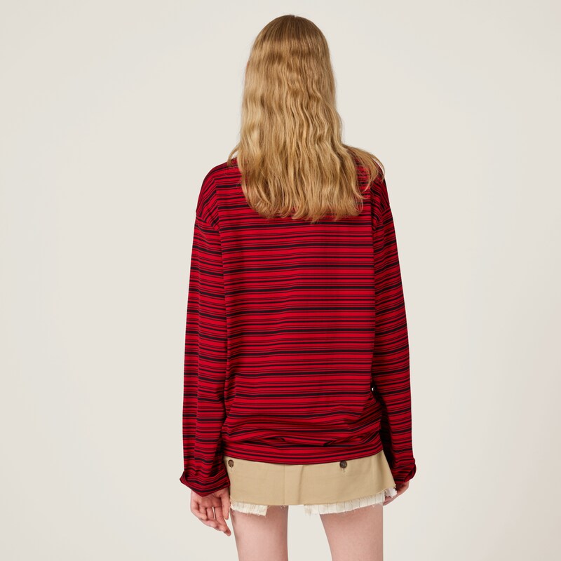 تيشيرت بأكمام طويلة من القطن الجيرسيه