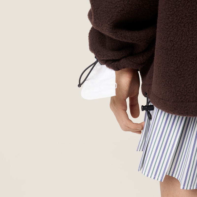 جاكيت صوف قطني ناعم بسحّاب