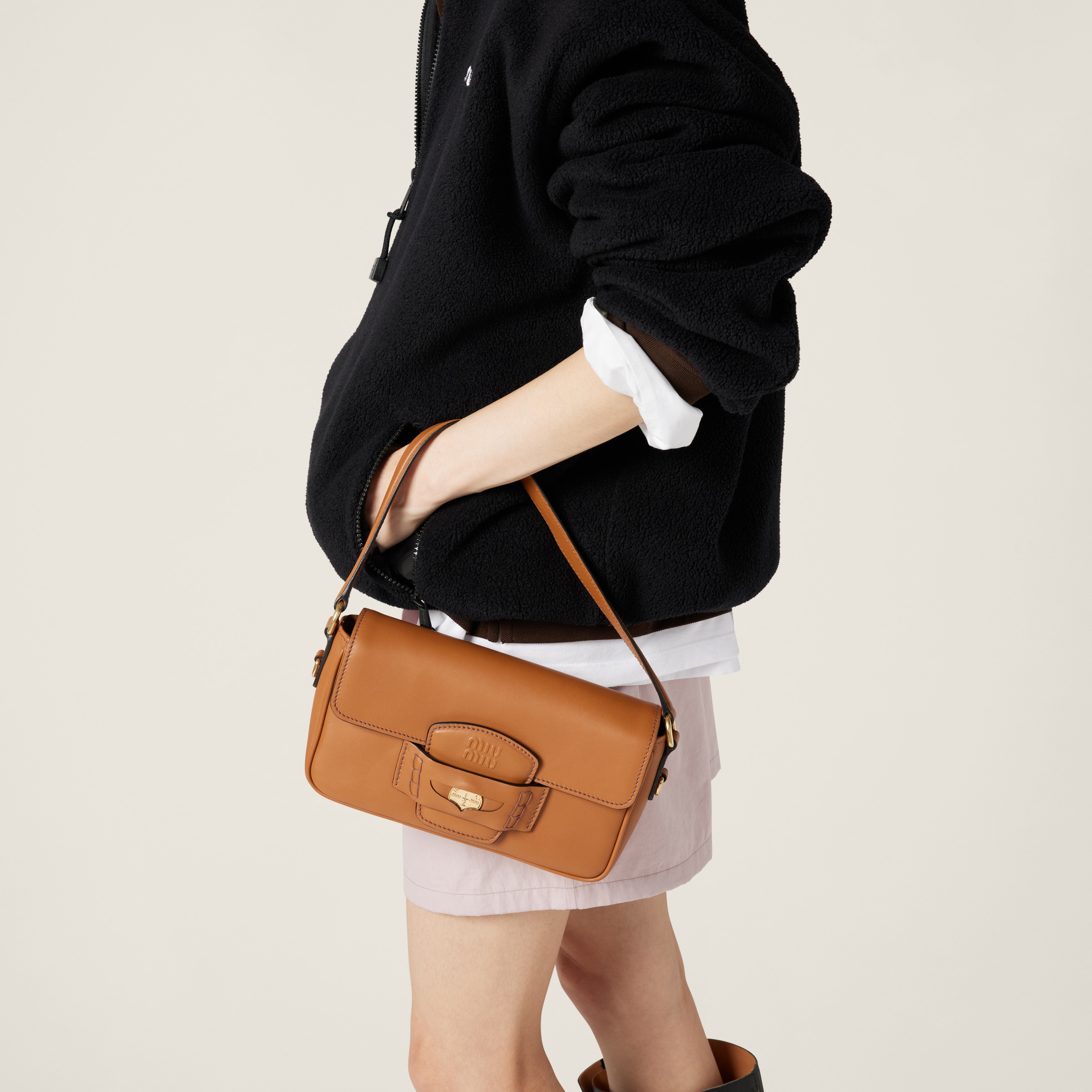 『miu miu』『COMME des GARCONS』『MM6 』3点セット ミュウミュウ 2025年春夏コレクション - 純真な子供の肖像