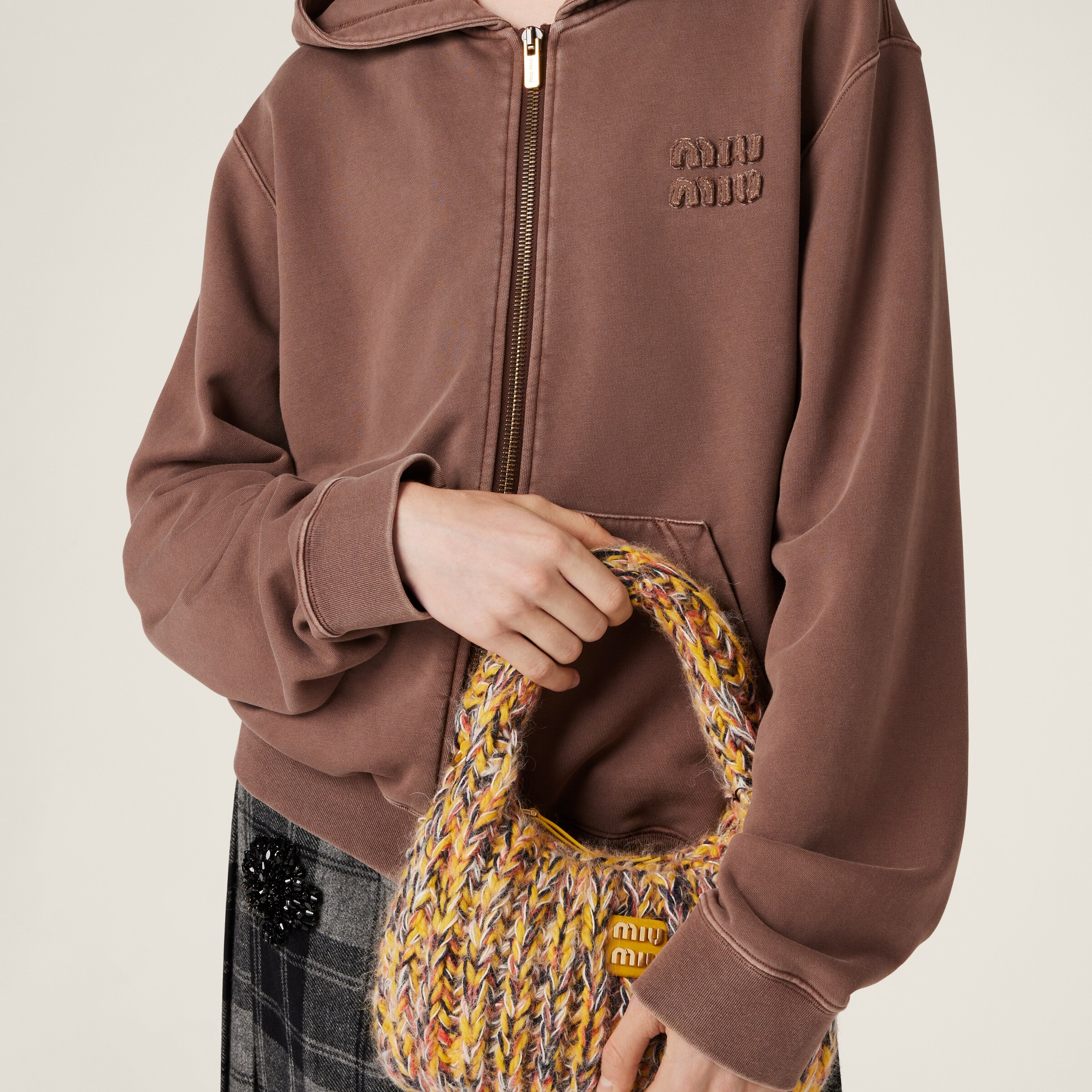 パーカー・フーディ IONSEOUL Dibin Pigment Brushed Over Hood 4JH066 Cocoa Brown Garment-dyed Cotton Fleece Hoodie | Miu Miu