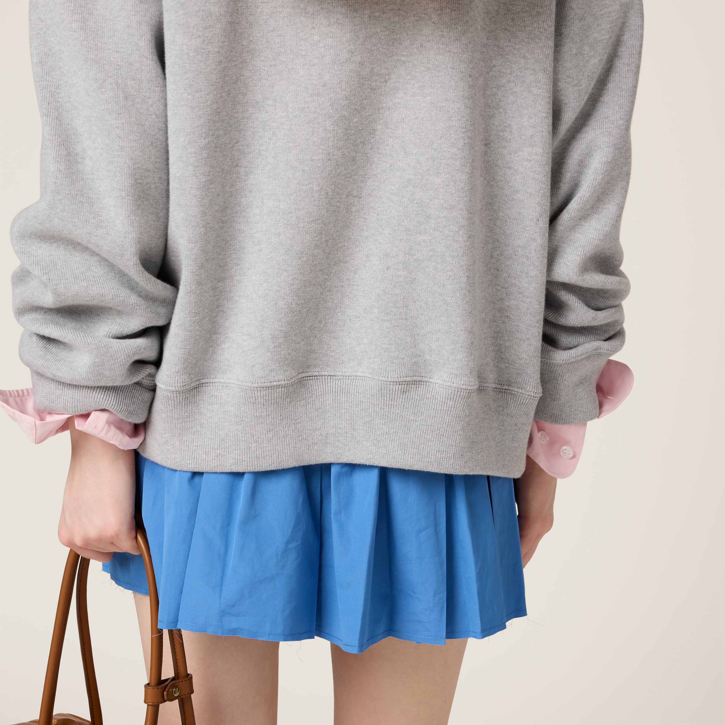 トレンド感たっぷり【Miu MIu】コットンフリースパーカー グレー グレー コットンフリース ジッパーフーディー | Miu Miu