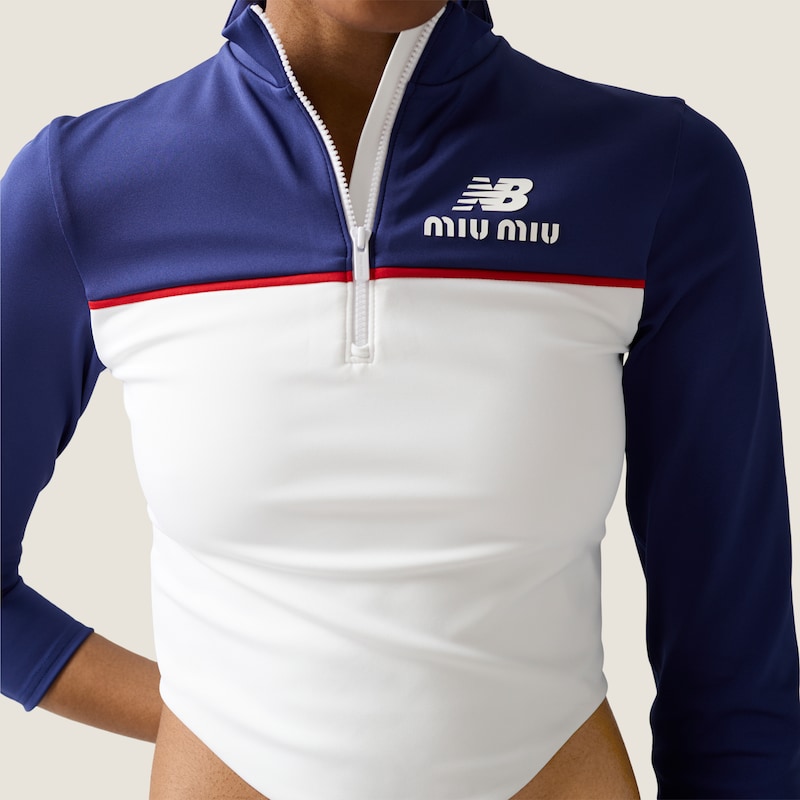 弹力科技平纹针织上衣