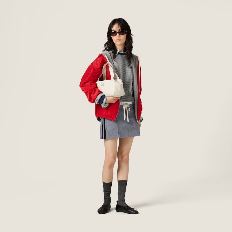 긴팔 저지 티셔츠