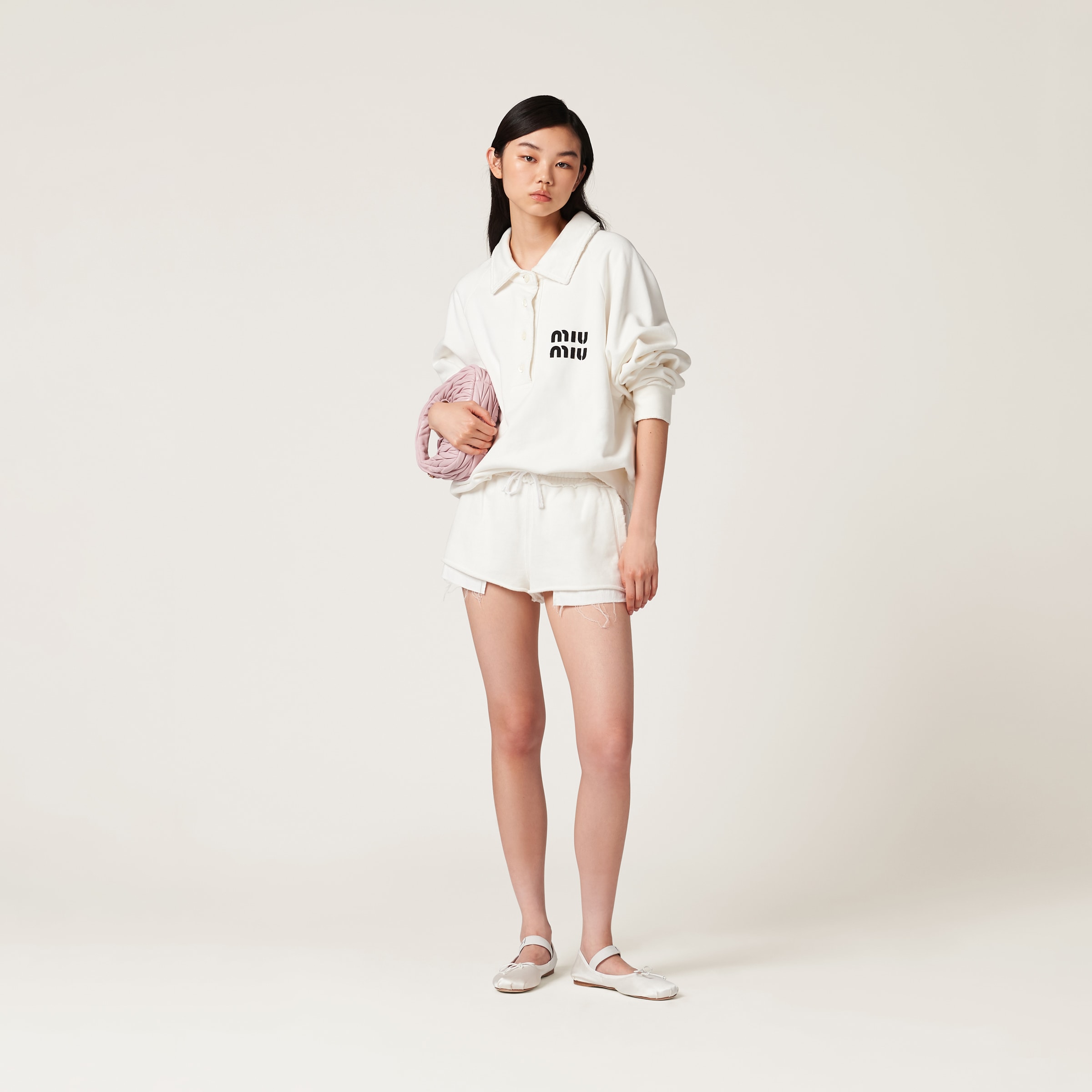 MIUMIU コットン ショートパンツ 38 MIUMIU ミュウミュウ 総柄 デニム ショートパンツ ロゴ GWP300