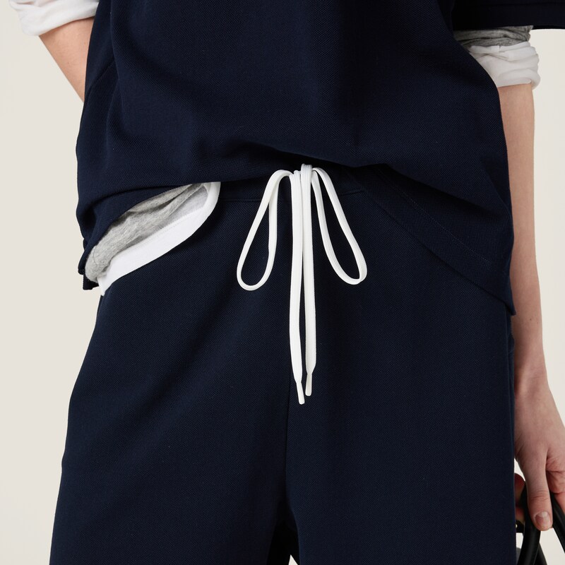 자수 피케 쇼츠