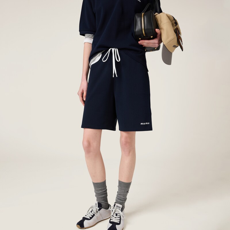 자수 피케 쇼츠