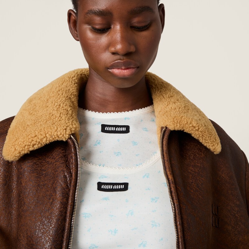 توب بدون أكمام جيرسيه مضلّع