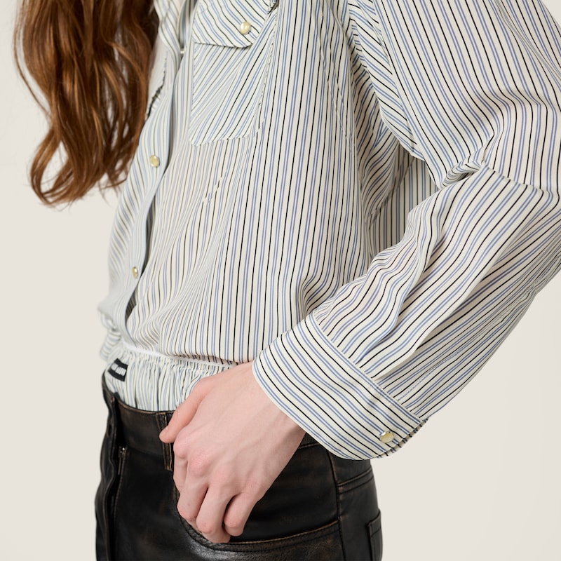 Camisa de crepé de China