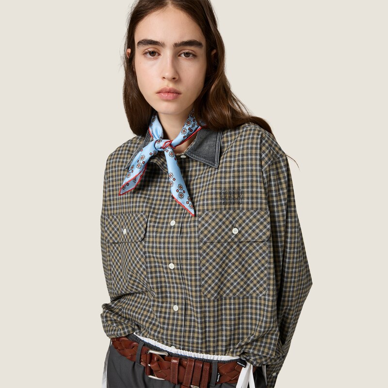 Chemise en flanelle à carreaux