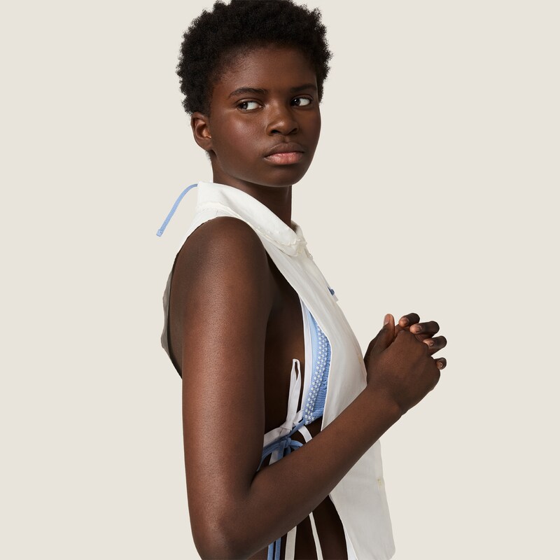 Chemise en popeline flammée à nouer sur le côté