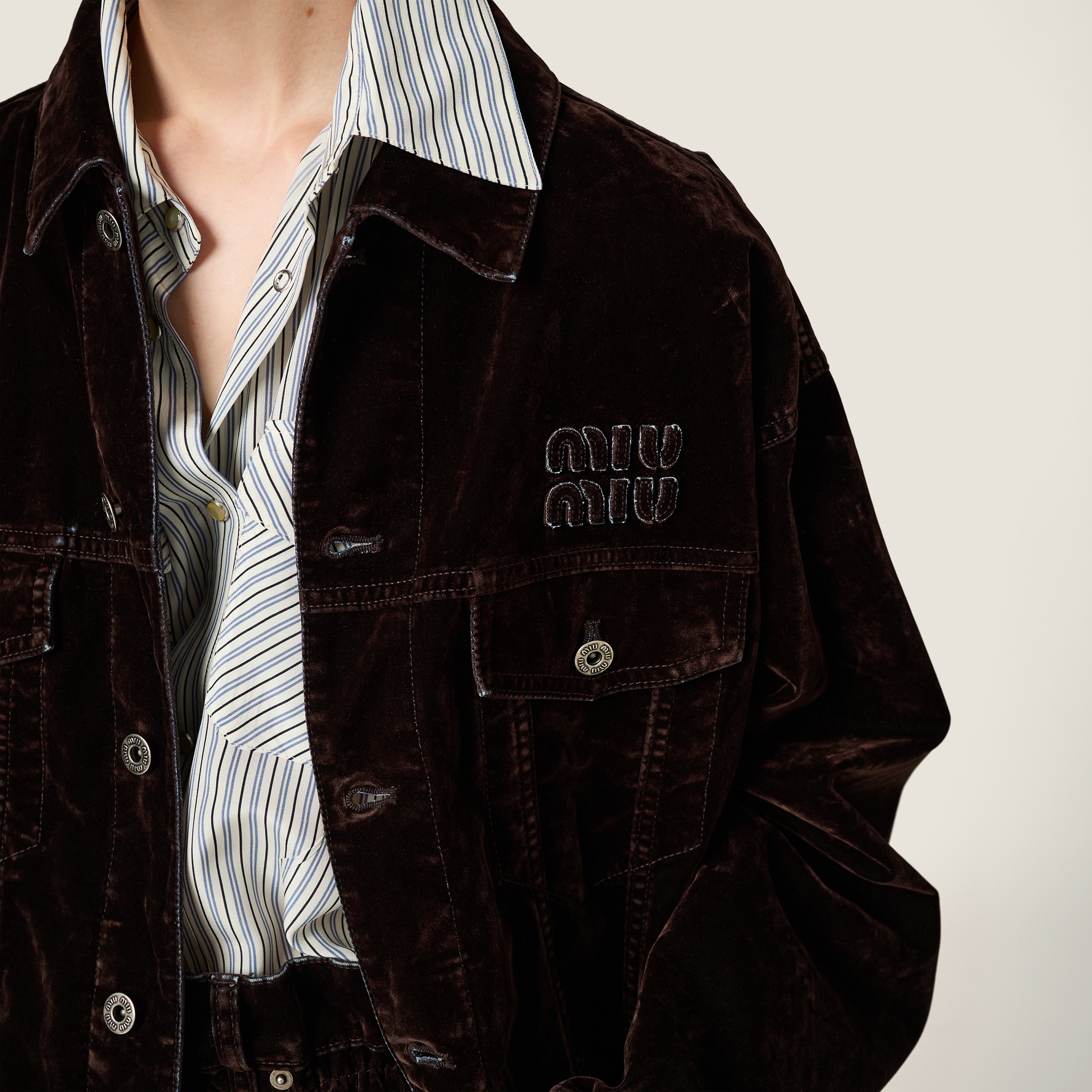 ブラウン フロック加工シャンブレー ジャケット | Miu Miu ブラウン フロック加工シャンブレー ジャケット | Miu Miu