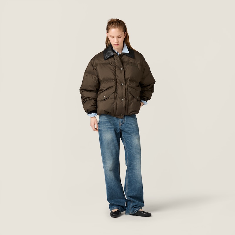 Technical pongé cropped down jacket
