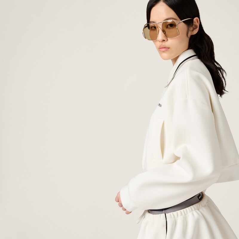 粘合珠地布和科技针织布夹克外套