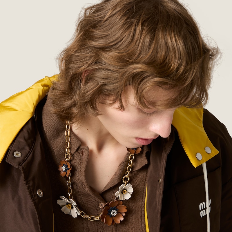 Veste à capuche en pongé technique avec duvet