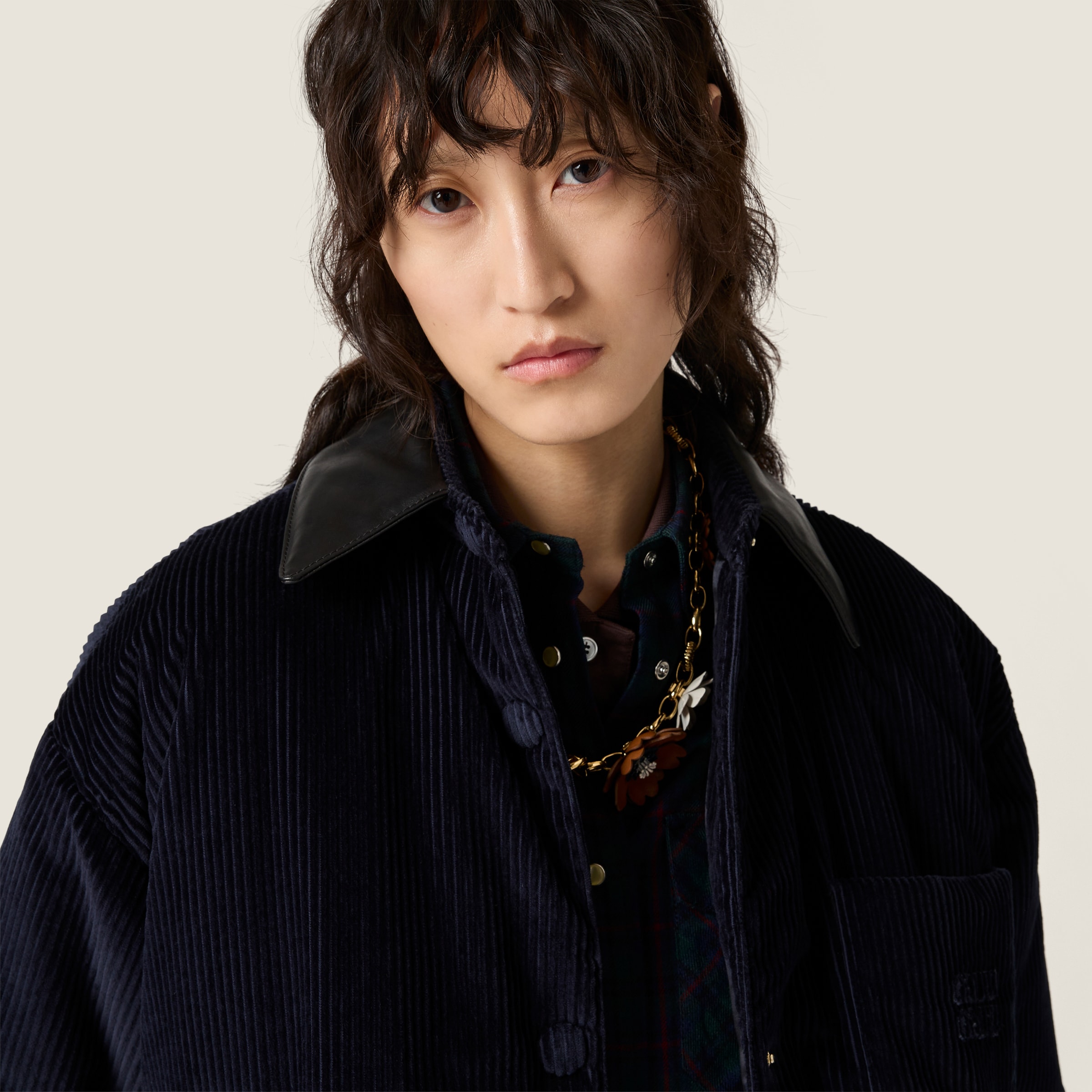 ネイビー コーデュロイxナッパレザー ダウンジャケット | Miu Miu