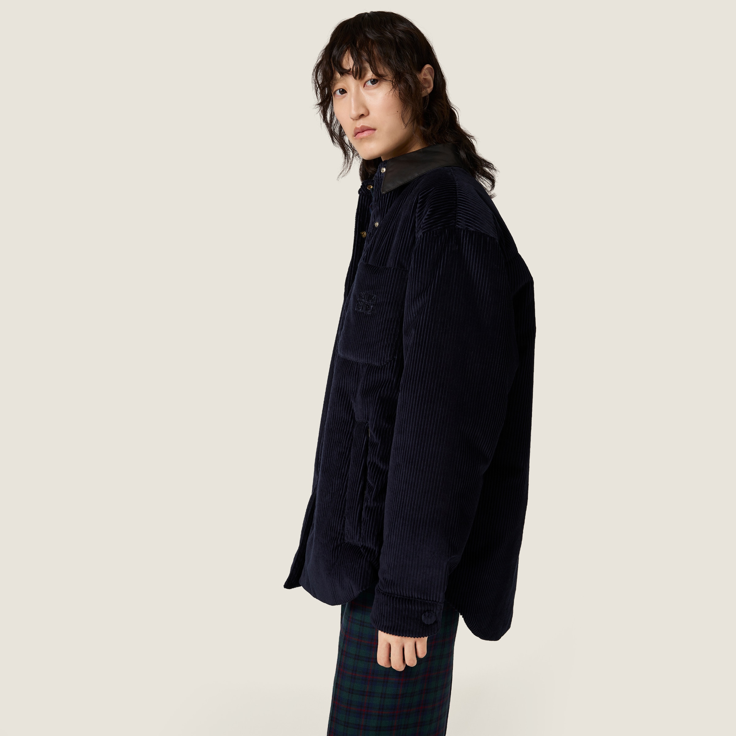 【MiuMiu】コーデュロイとナッパレザーのダウンジャケット ブラウン コーデュロイxナッパレザー ダウンジャケット | Miu Miu