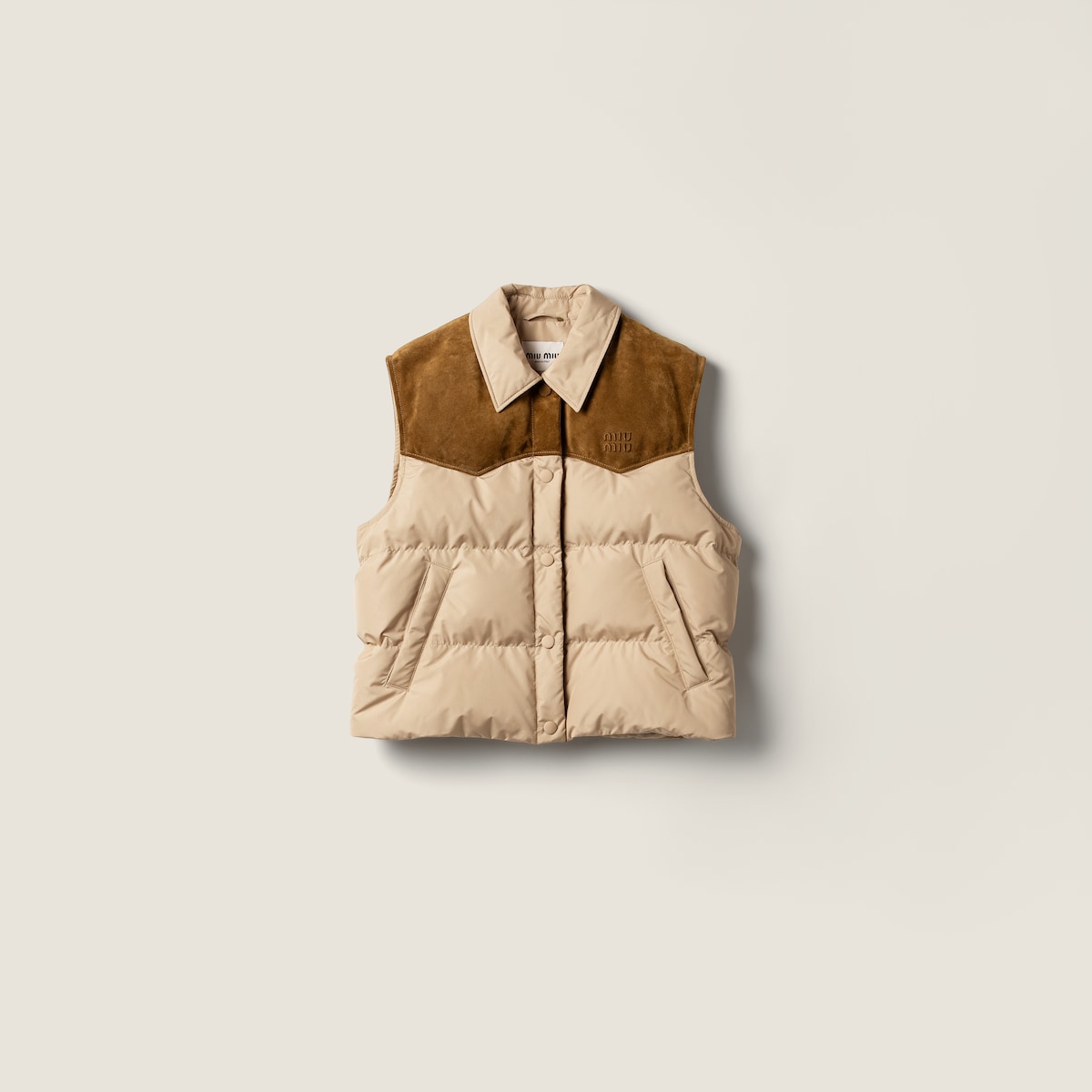 Technical pongé and leather down vest