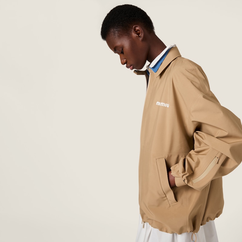 Technical fabric windbreaker