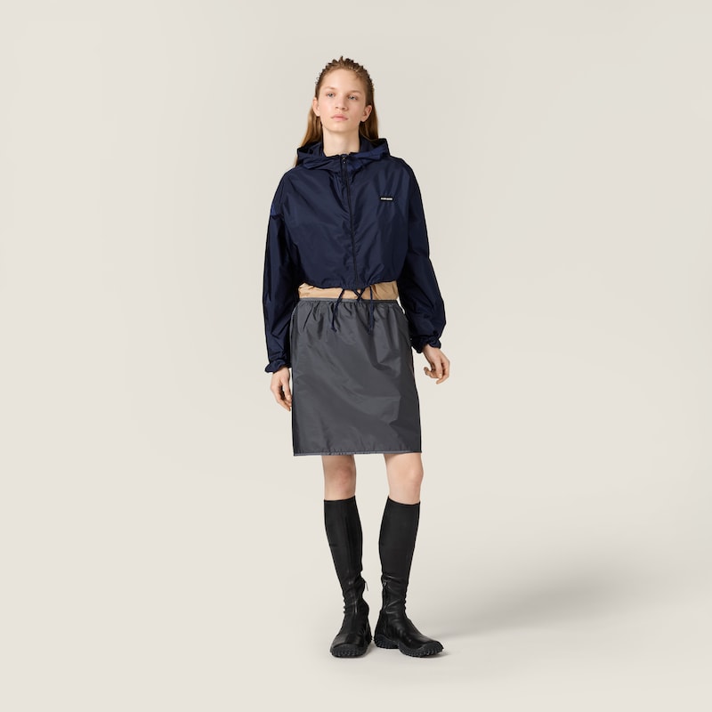 Technical fabric windbreaker