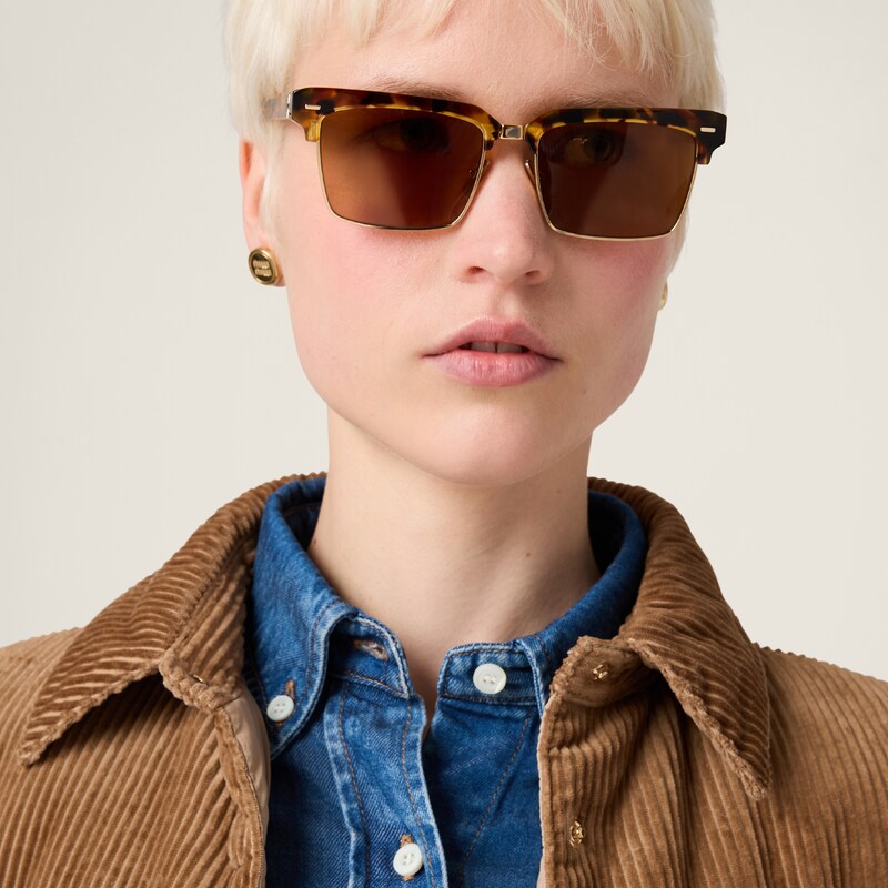 Doudoune matelassée en velours côtelé