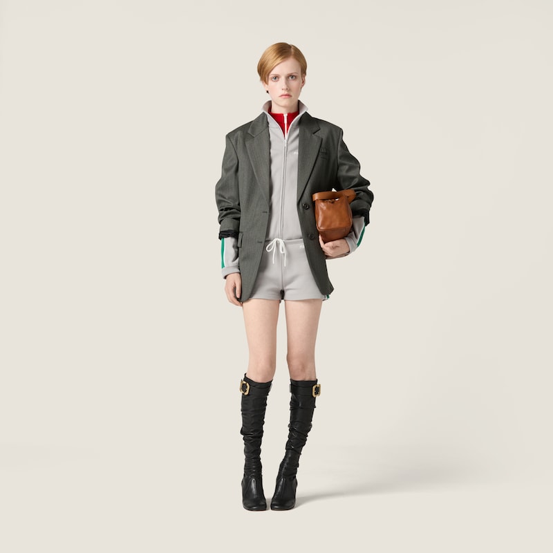 Technical yarn zipper sweatshirt