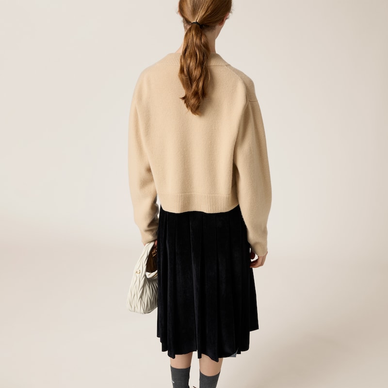 Cardigan en cachemire brodé