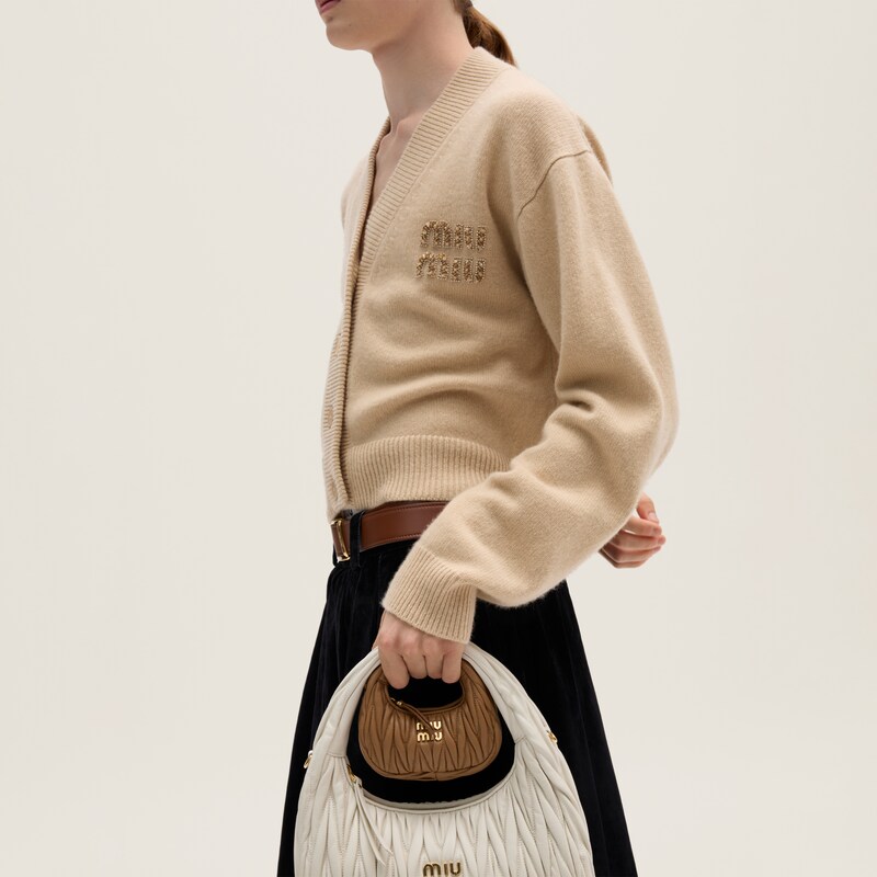 Cardigan en cachemire brodé