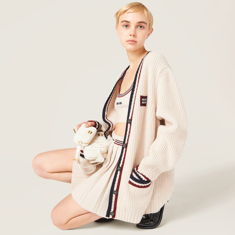 Cashmere knit cardigan