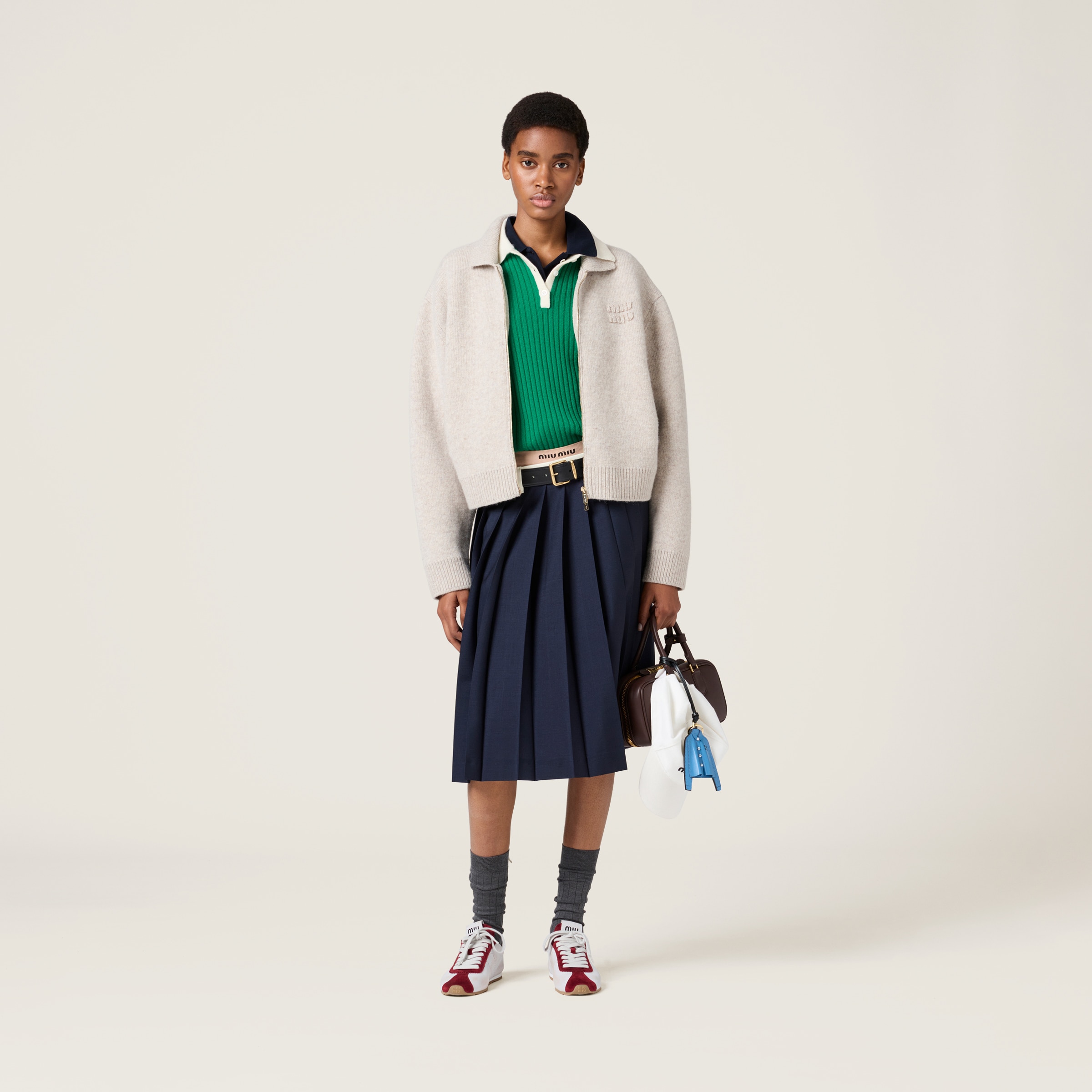 MIU MIU◆24SS/カーディガン(厚手)/36/ウール/GRY/DNA02T MIU MIU◇24SS/カーディガン(厚手)/36/ウール/GRY/DNA02T
