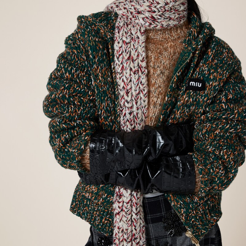 羊毛及羊絨開襟毛衣